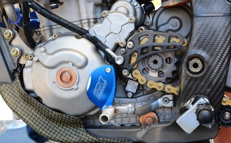 SM PROJECT - Ignition cover protector 450Fi/530Fi 04->