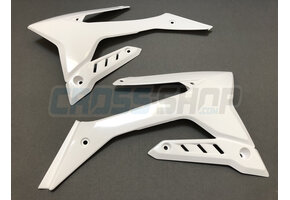 SHROUDS RAD. 4 stroke RH+LH 15 WHITE + 125/144/250/300 2 stroke Fi 2020 -> (big radiator)