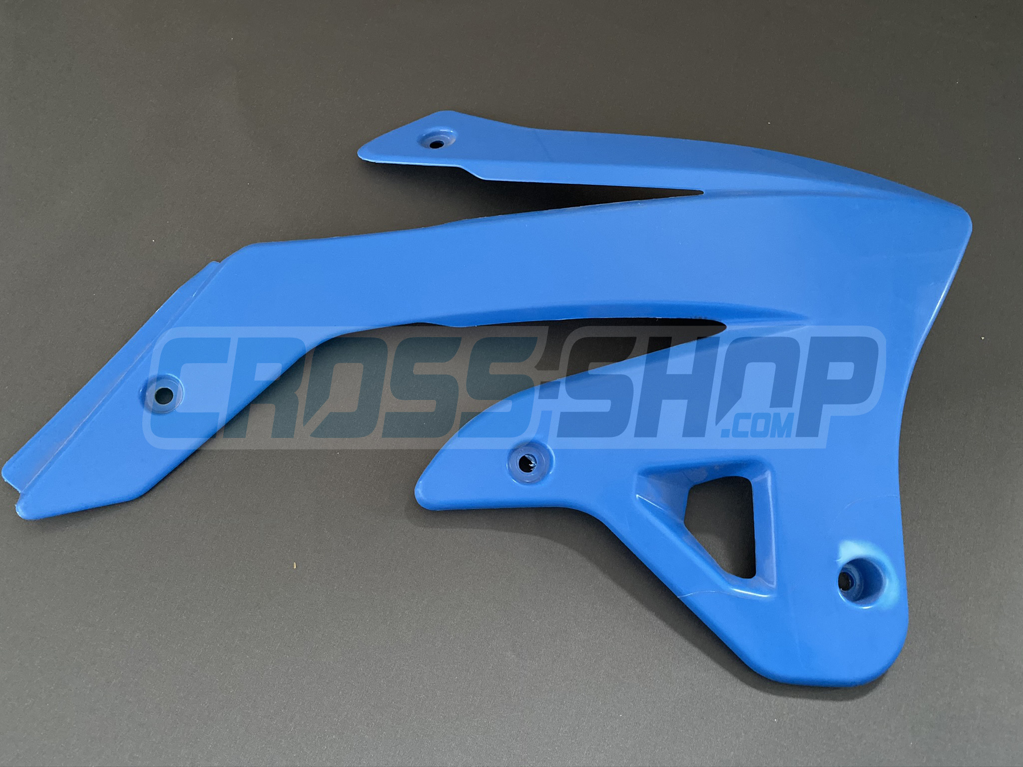 SHROUD RH RAD. M.08/-> BLU