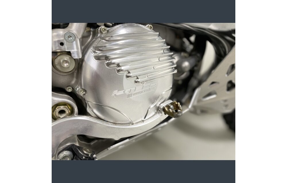 Billet aluminum clutch cover 2019+ 250/300 2T