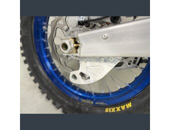 Rear brake disc guard 2008+