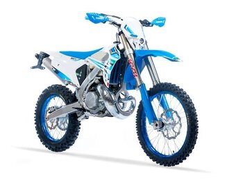 TM 2022-23 2T/4T EN PLASTIC KIT