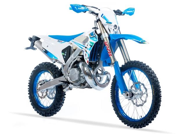 TM 2022-23 2T/4T EN PLASTIC KIT