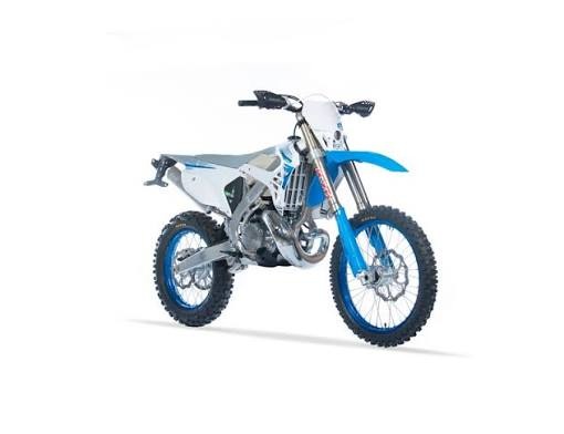 TM 2024 2T/4T EN PLASTIC KIT