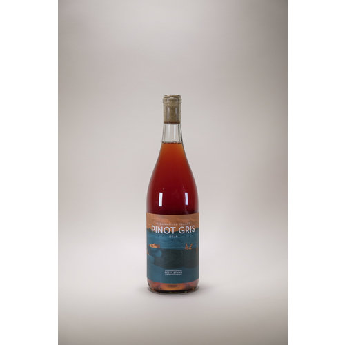 Fossil & Fawn, Pinot Gris, 2018, 750 ml Fossil & Fawn, Pinot Gris, 2018, 750 ml