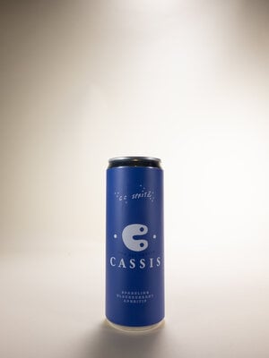 Current Cassis, C.C. Spritz, Sparkling Black Currant Aperitif Can,  355 ml