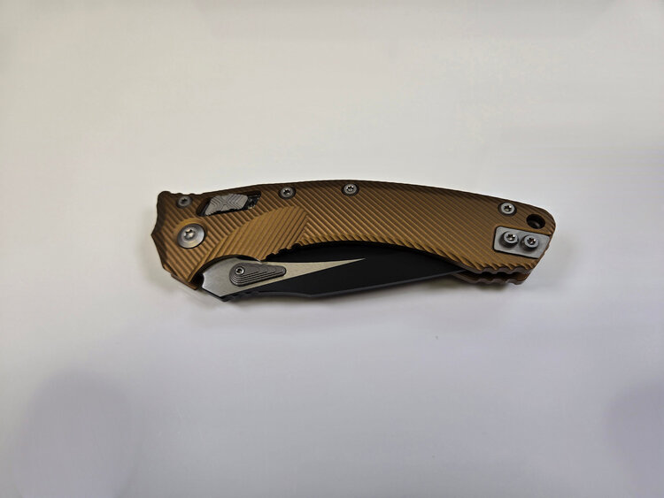 Microtech Microtech Amphibian RAM lok Stonewash Blade Fluted Handle (137RL-11FLGTBK)