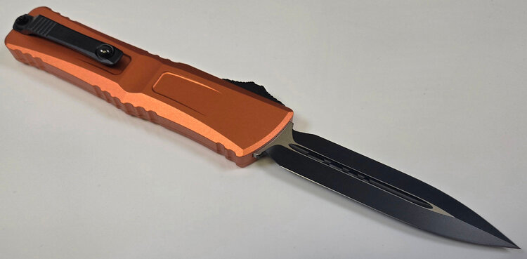 Microtech Microtech Combat Troodon Gen Ⅲ Double Edge Black Blade Orange Handle (1142-1OR)