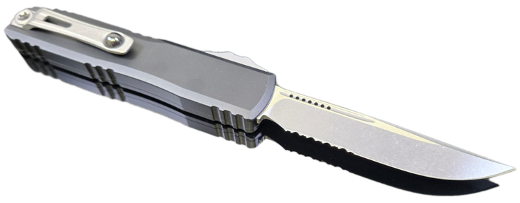 Microtech Microtech Ultratech Gen Ⅲ ZBP Single Edge Part Serrated Apocalyptic Blade Black Chassis (1121-11AP)