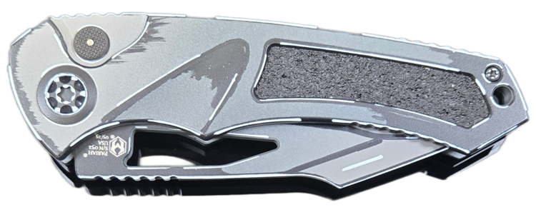 Heretic Heretic Knives Pariah Manual Cel Shade Stealth Gray W/Tritium Button