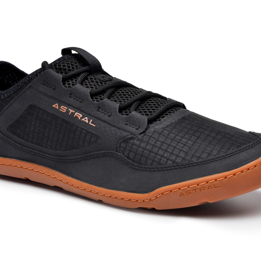 Loyak AC M's **Closeout**