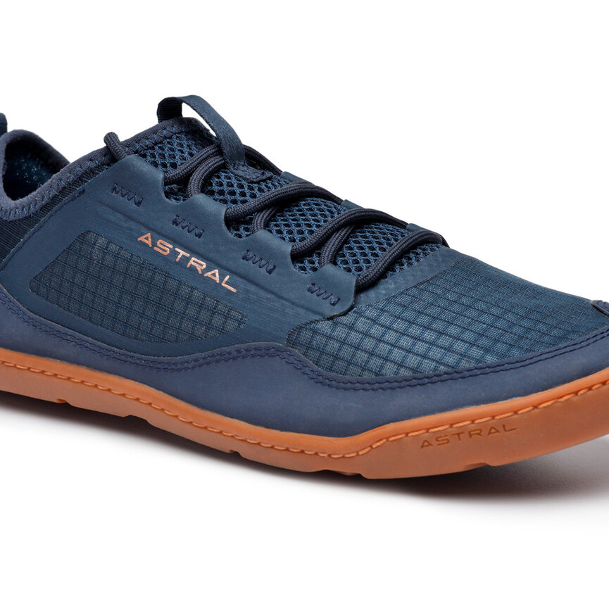 Loyak AC M's **Closeout**