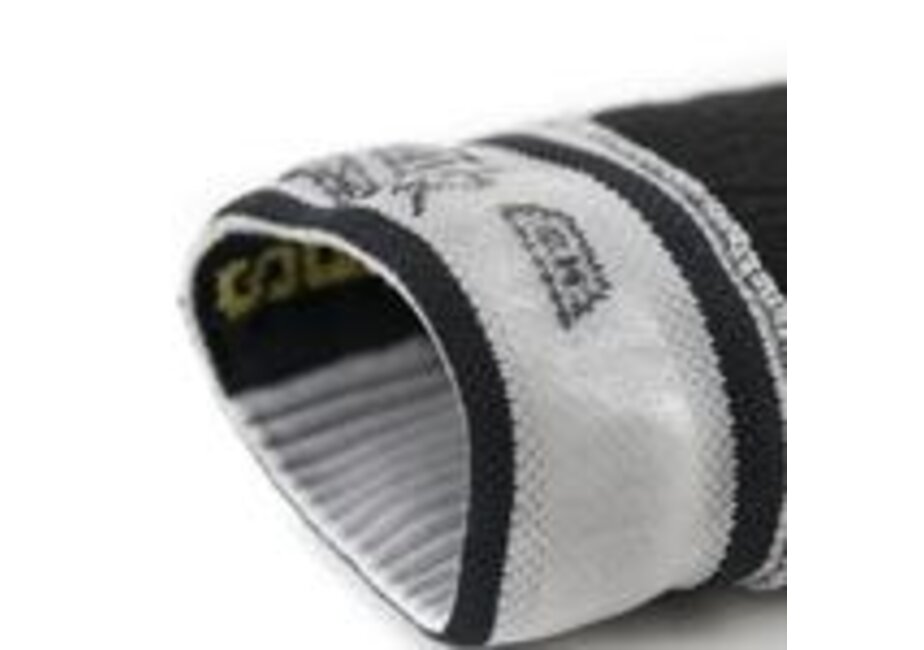 SealSkinz Waterproof Cold Weather Mid-Length Sock Hydrostop - Closeout*