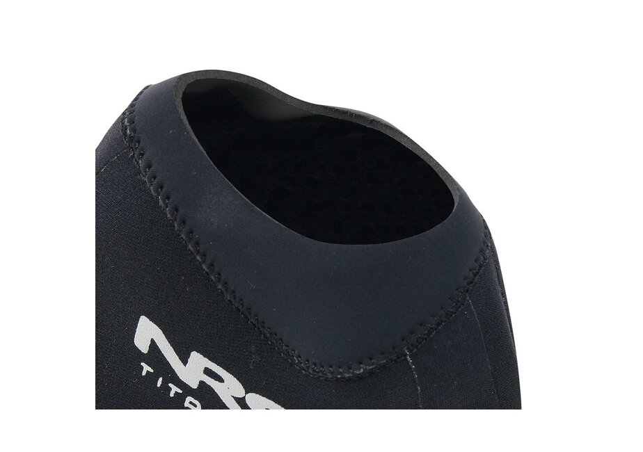 NRS Boundary Socks with HydroCuff