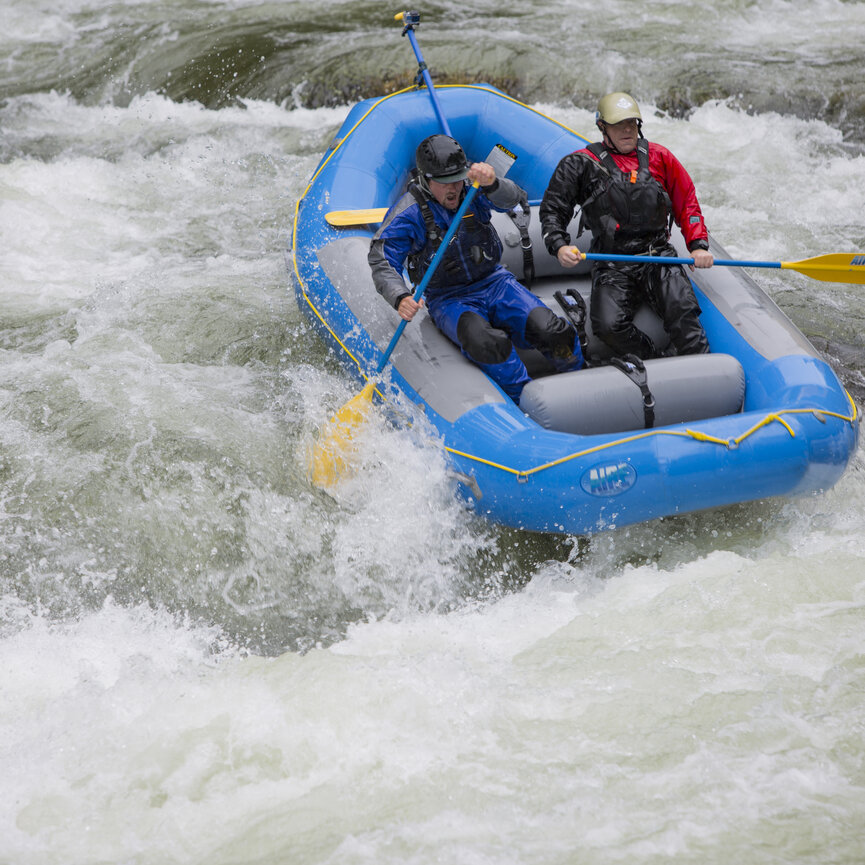 AIRE 126DD Self-Bailing Raft