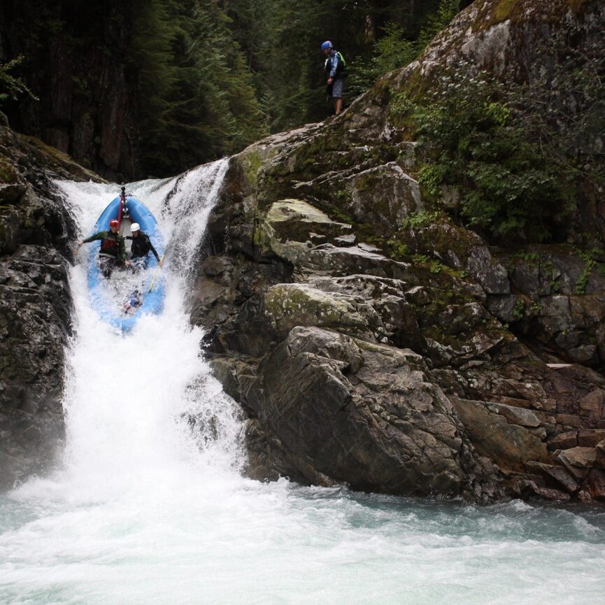 Super Duper Puma  Self-Bailing Raft
