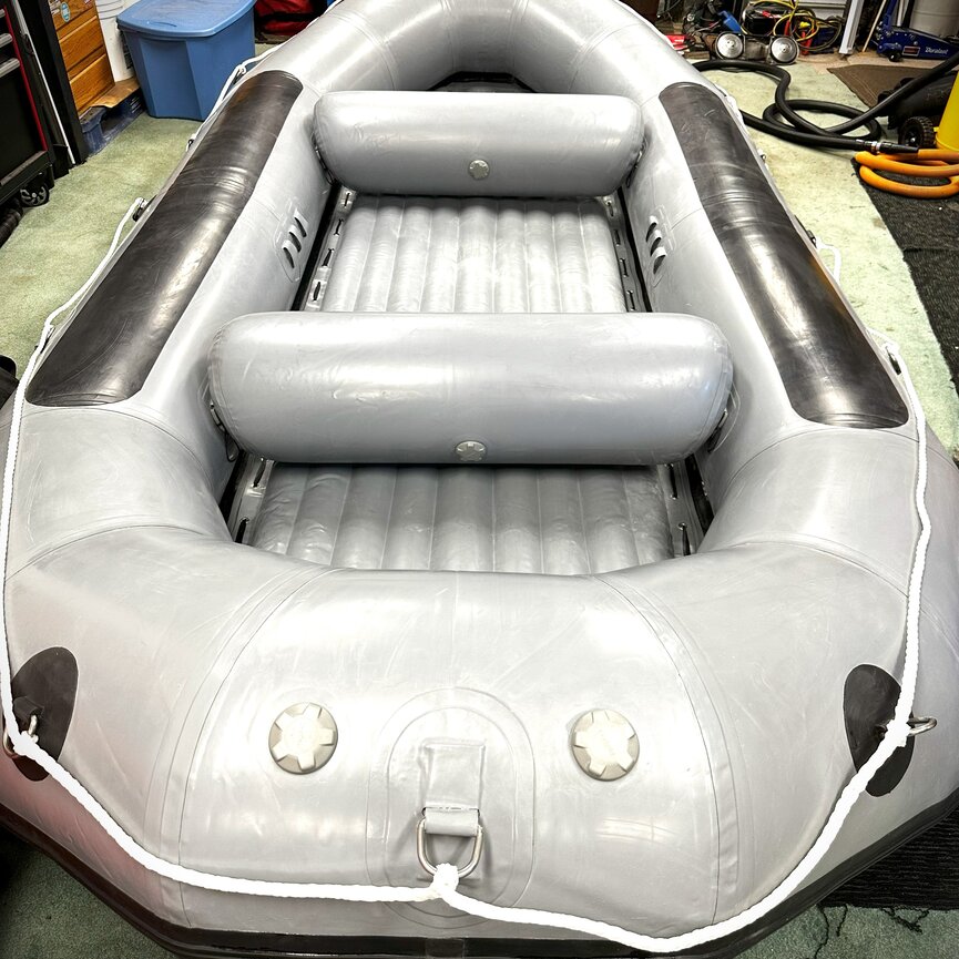 Achilles RV-140 Self Bailing Raft