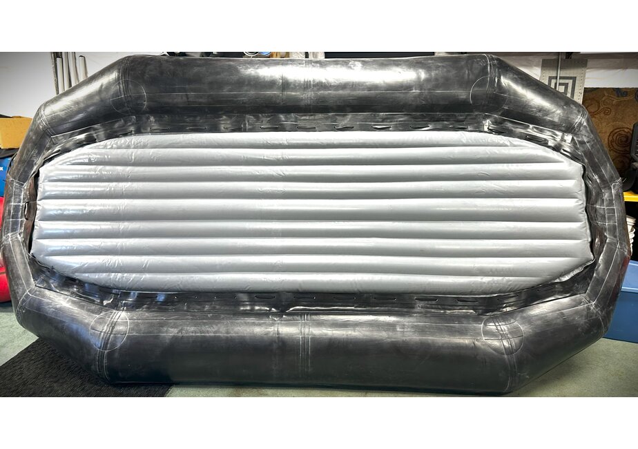 Achilles RV-140 Self Bailing Raft