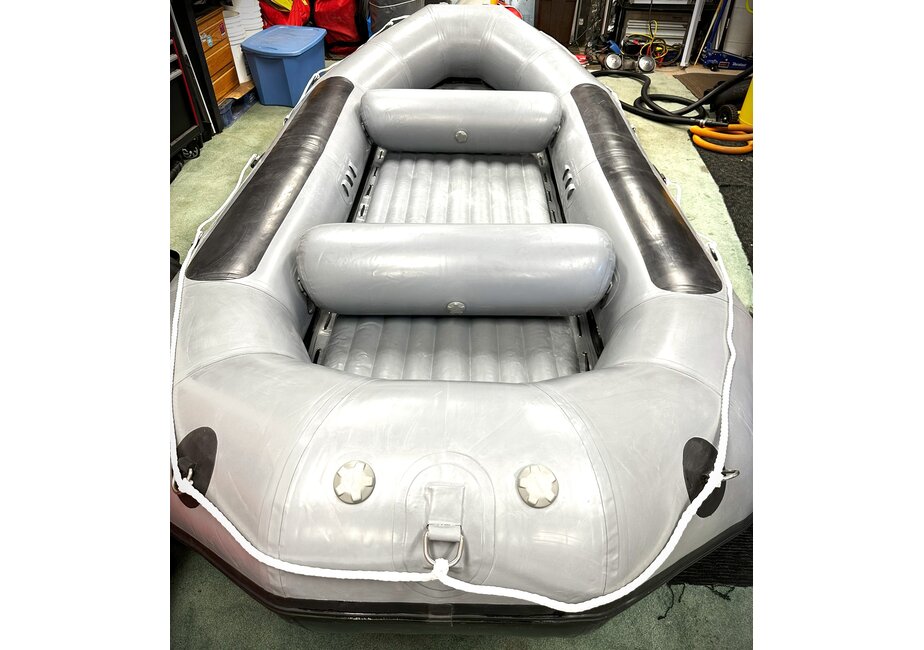 Achilles RV-156 Self Bailing Raft