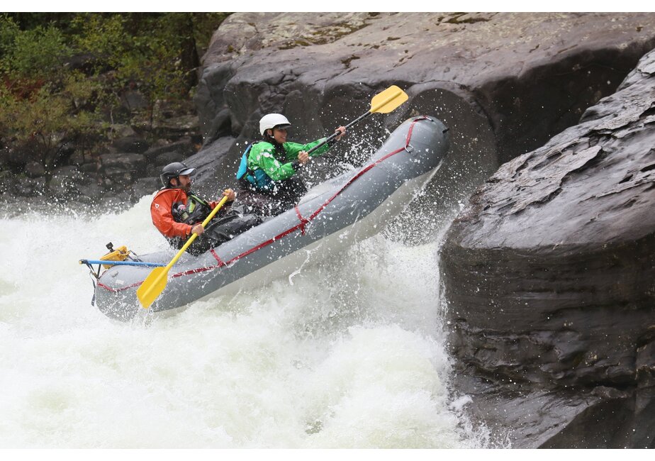 Rocky Mountain Rafts  SB-105 10.5' Storm Self Bailing Raft