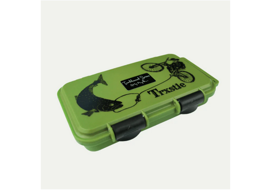 Trxstle River Locker