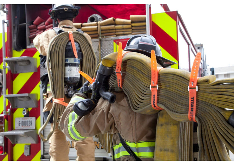 TITANSTRAPS Industrial Strap - 25"