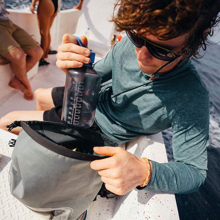 Chums Rolltop Sling