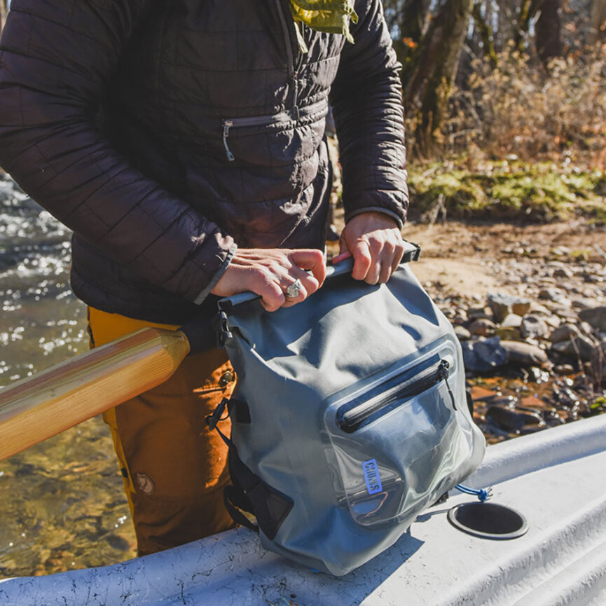 Chums Rolltop Sling