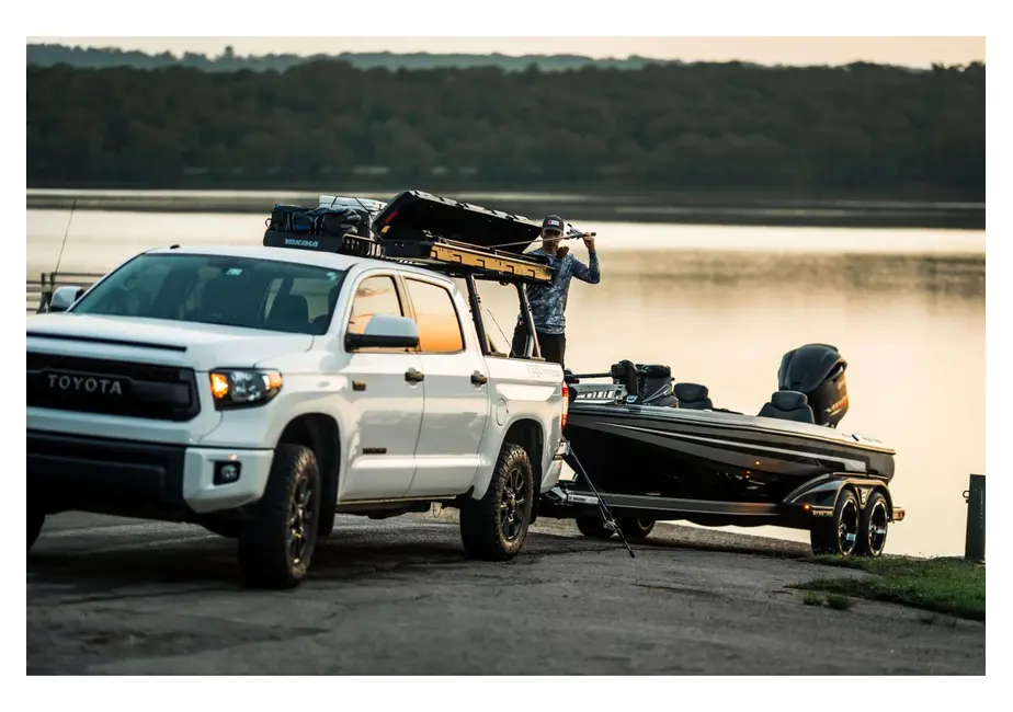 Yakima TopWater Rooftop Fishing Rod Box