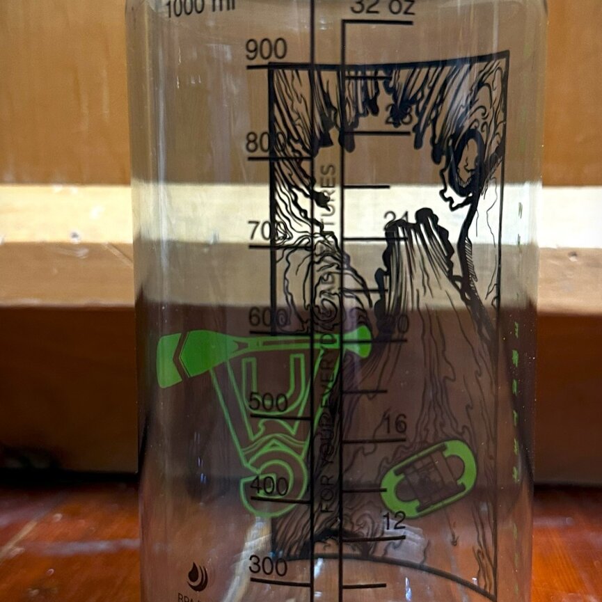 UWG Nalgene 32oz