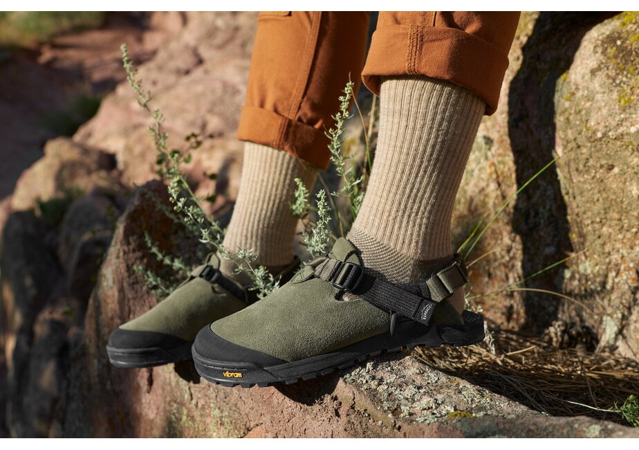 Bedrock Mountain Clog - Leather Suede (Sagebrush)