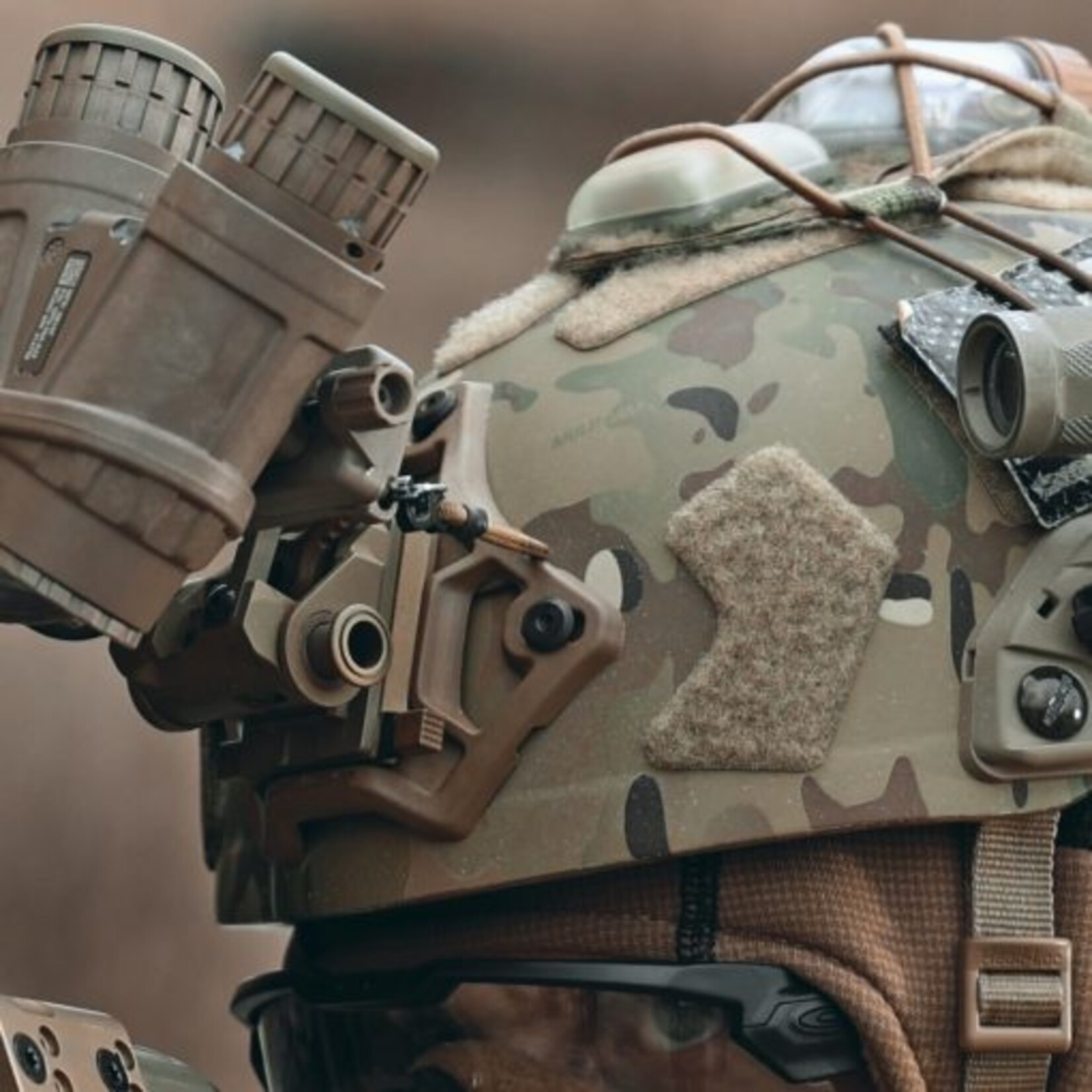 UNITY TACTICAL SUMMIT HELMET SHROUD