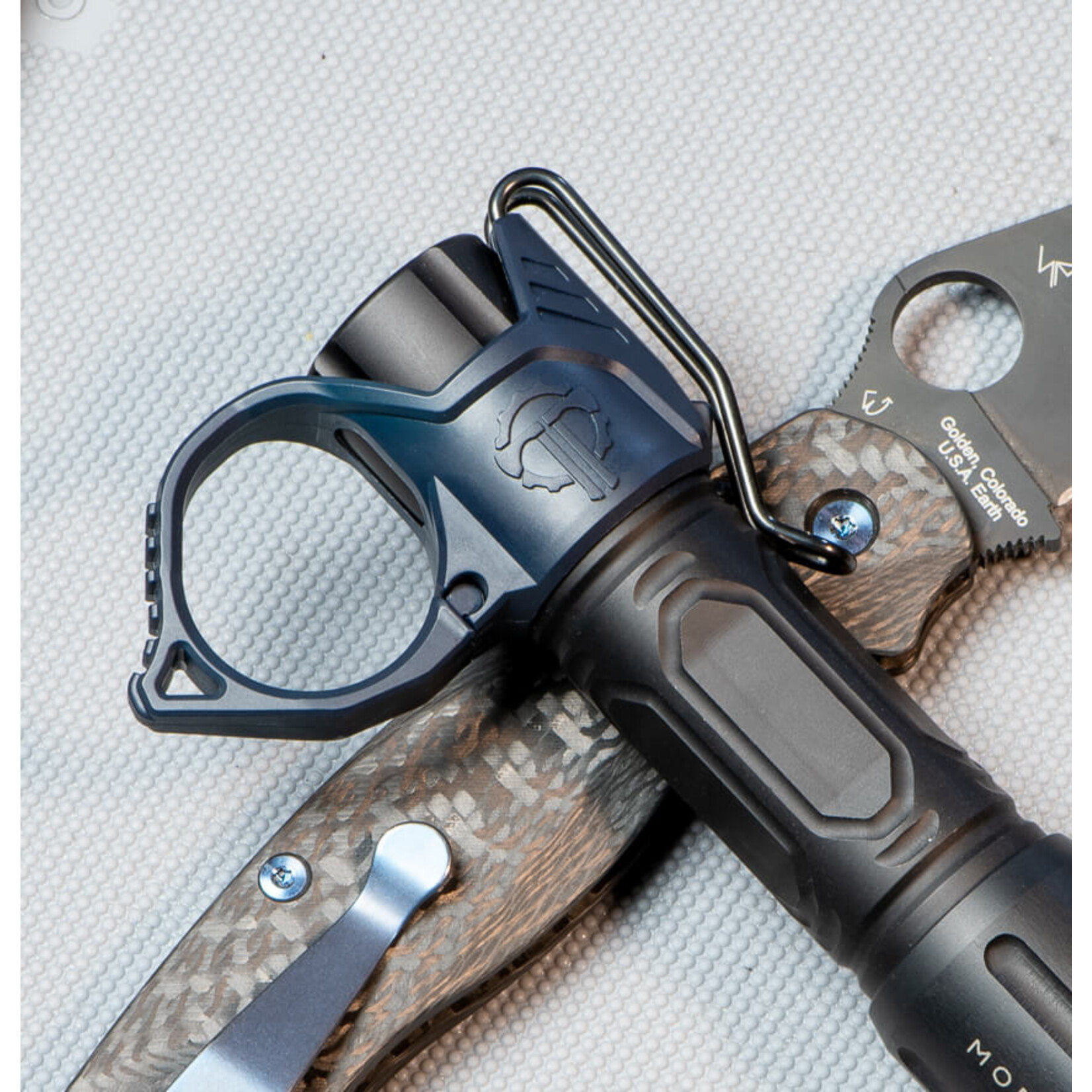 THYRM SWITCHBACK 3.0 DEEP CARRY FLASHLIGHT RING WITH POCKET CLIP