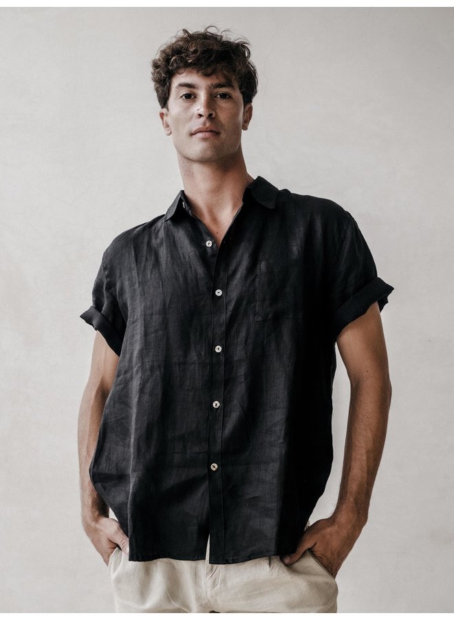 Short Sleeve Linen Shirt in Black