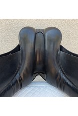 Albion HR Dressage Saddle 17" Medium