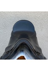 Albion HR Dressage Saddle 17" Medium