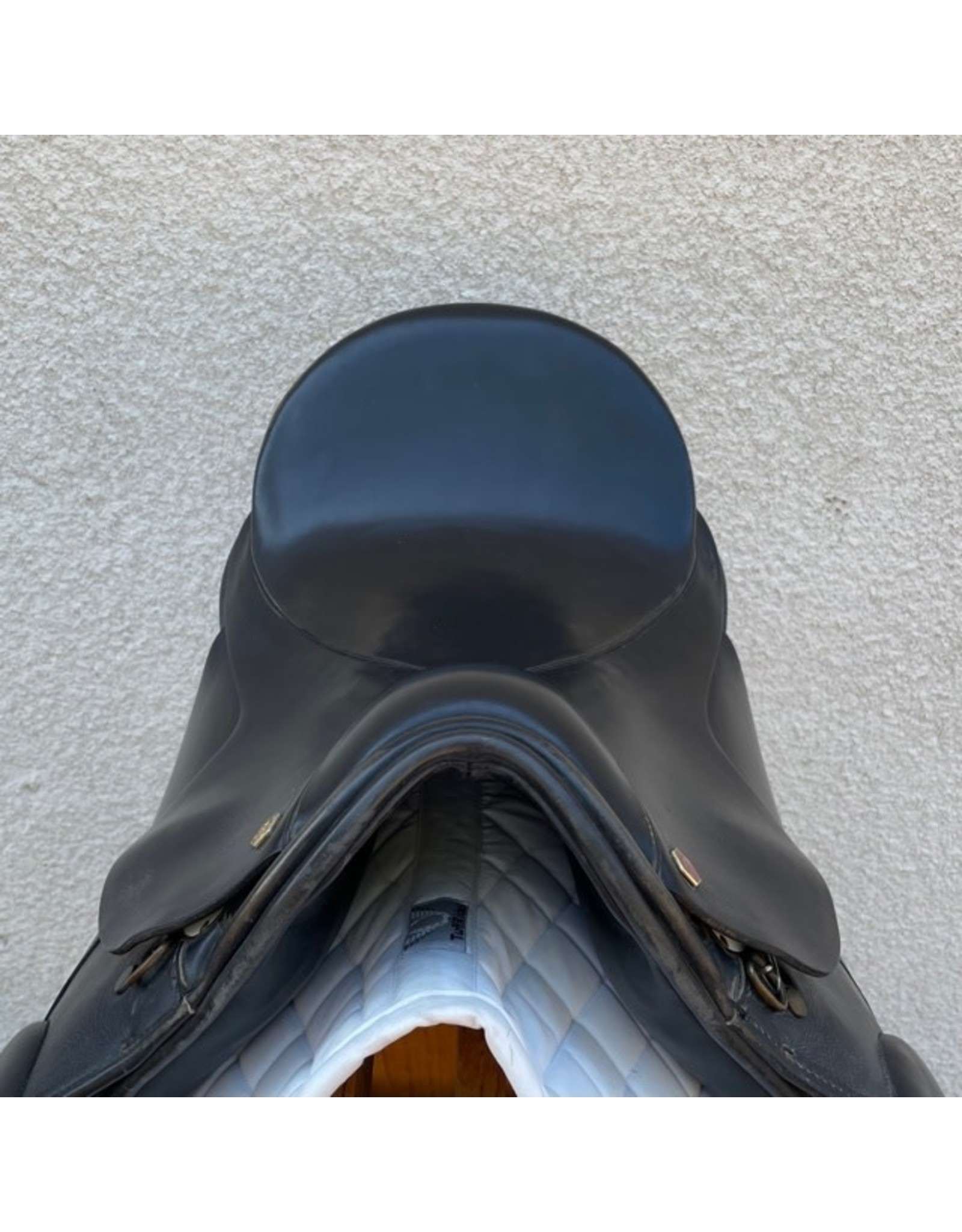 Albion HR Dressage Saddle 17" Medium