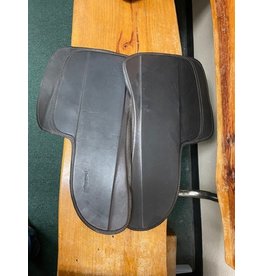 SaddleRight brown leather half pad