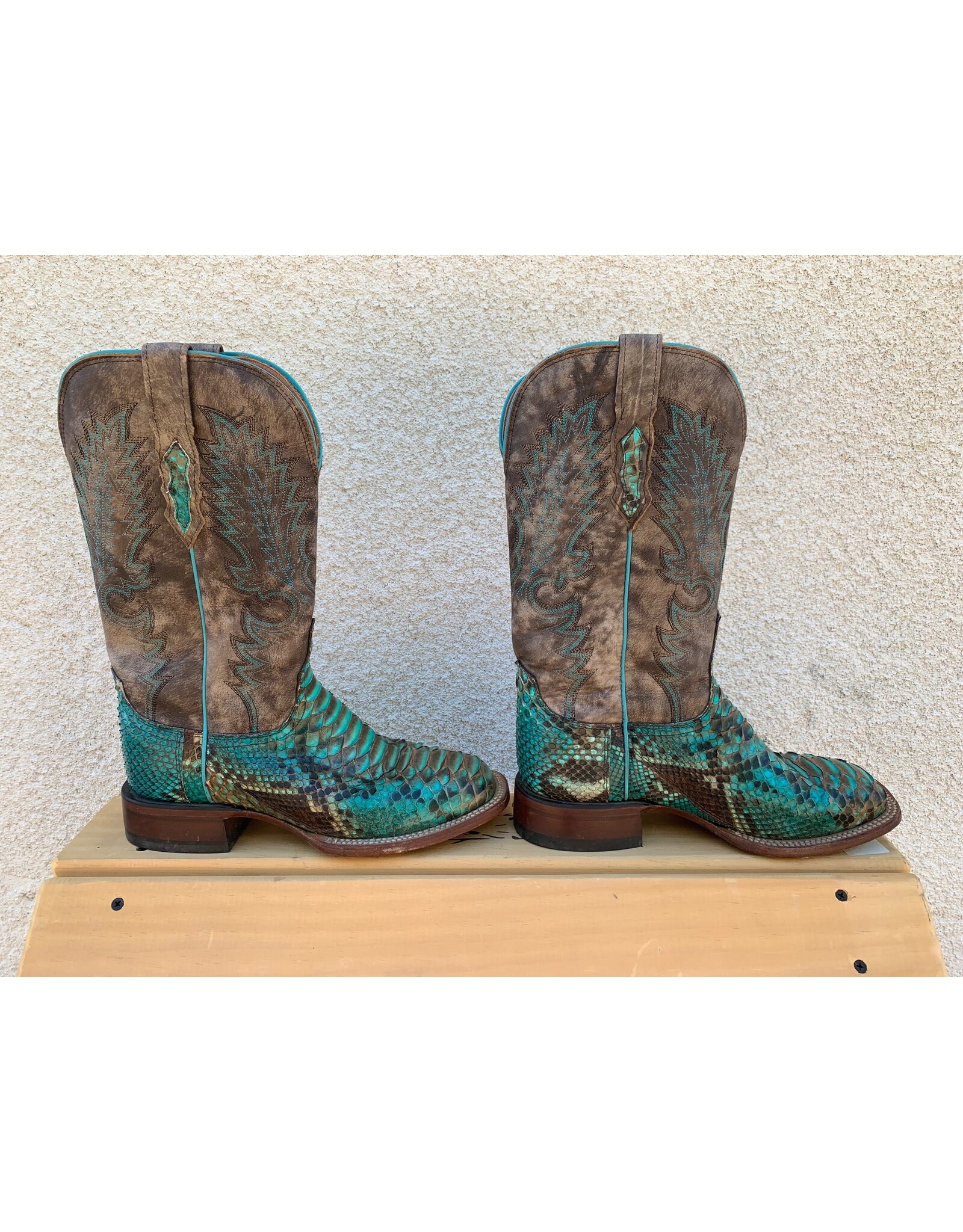 Lucchese Turquoise Python Square Toe Western Boots sz 9
