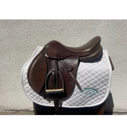 Pessoa Gen X XCH Gullet "Med Installed" 17" Seat Stirrups/Ltrs