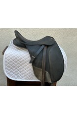 Wintec Pro Dressage Saddle 17" XCH (Wide/Red Gullet installed)