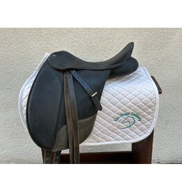 Wintec Pro Dressage Saddle 17" XCH (Wide/Red Gullet installed)