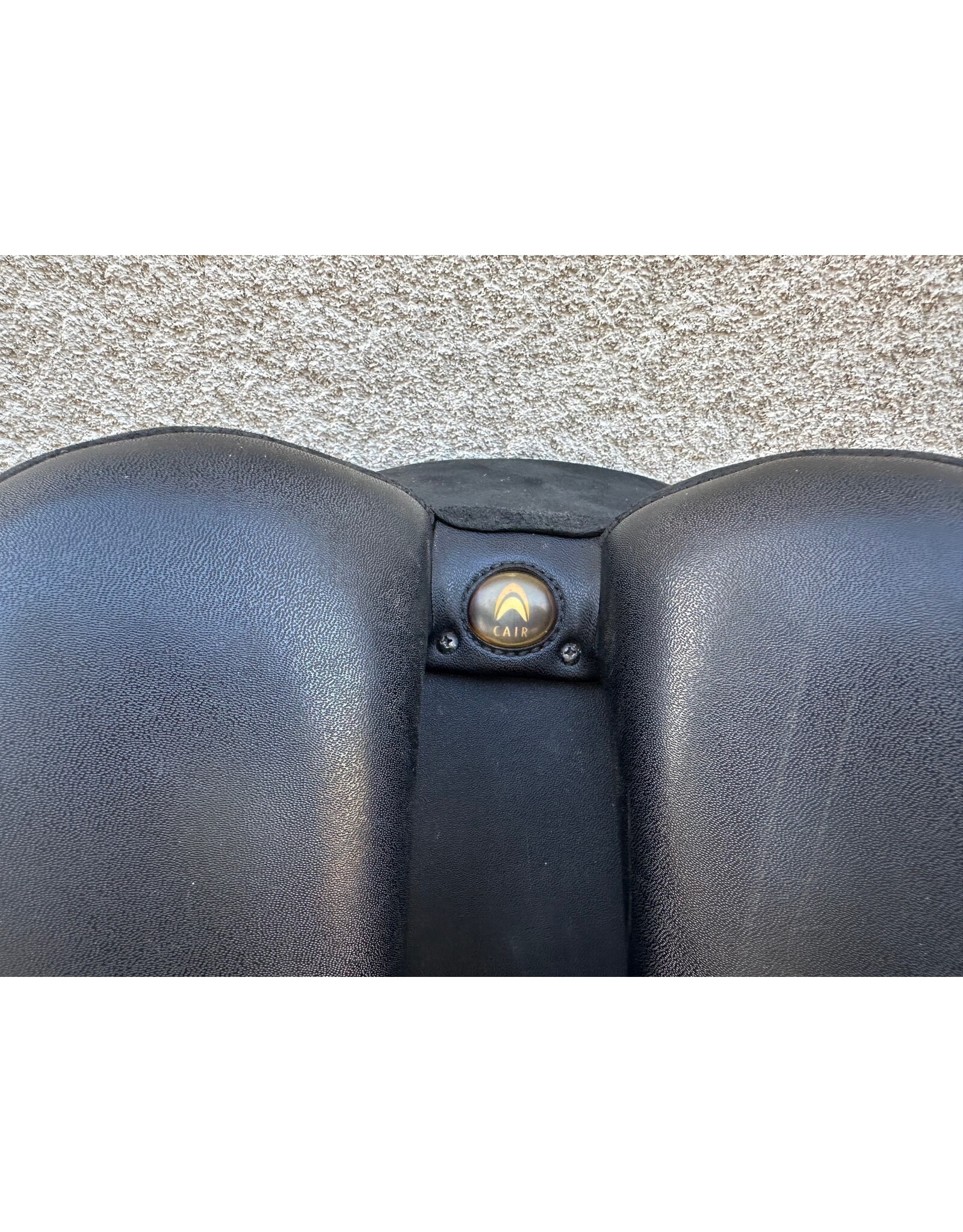 Wintec Pro Dressage Saddle 17" XCH (Wide/Red Gullet installed)