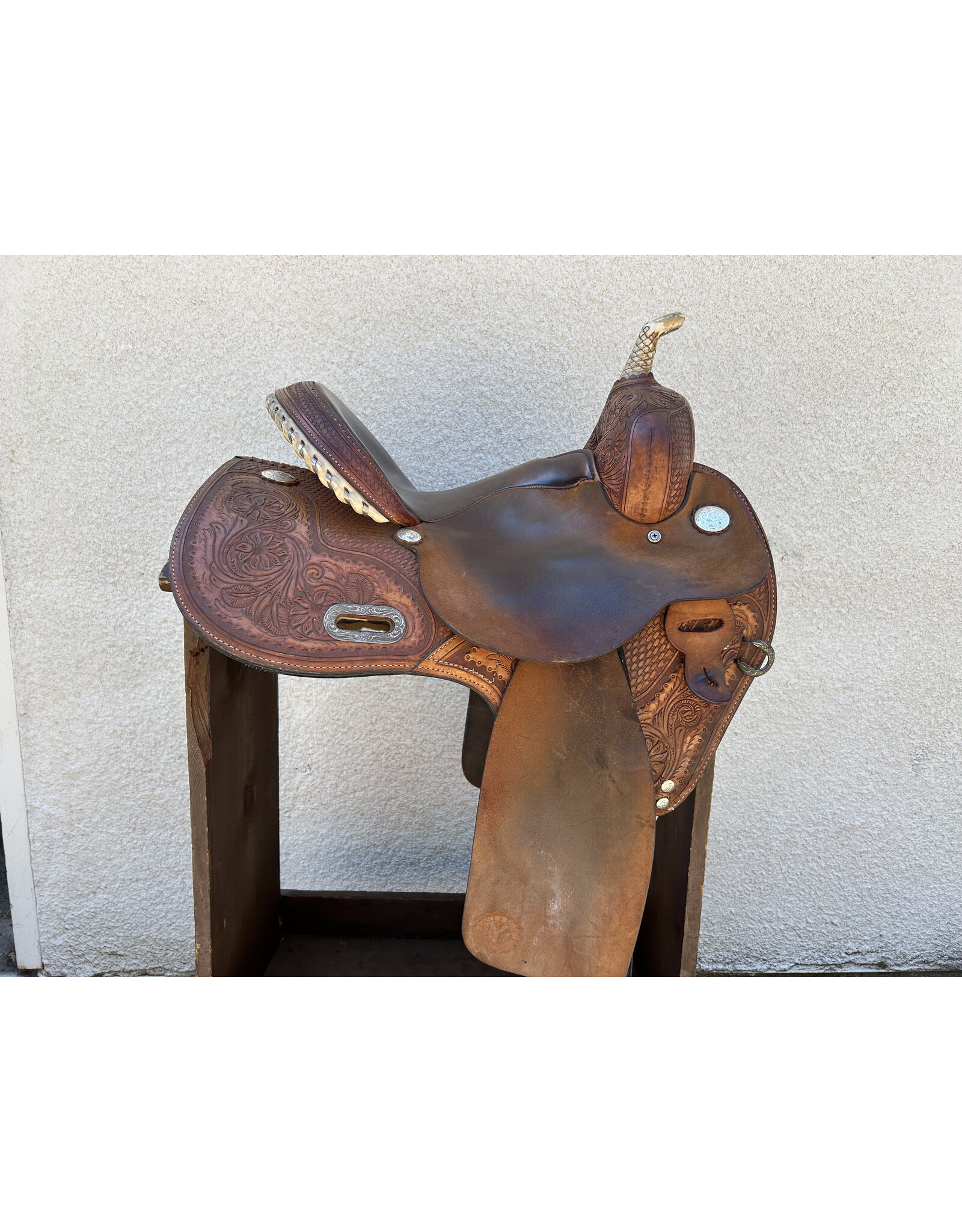 Circle Y Flex-Lite Barrel Saddle 14" Regular Tree
