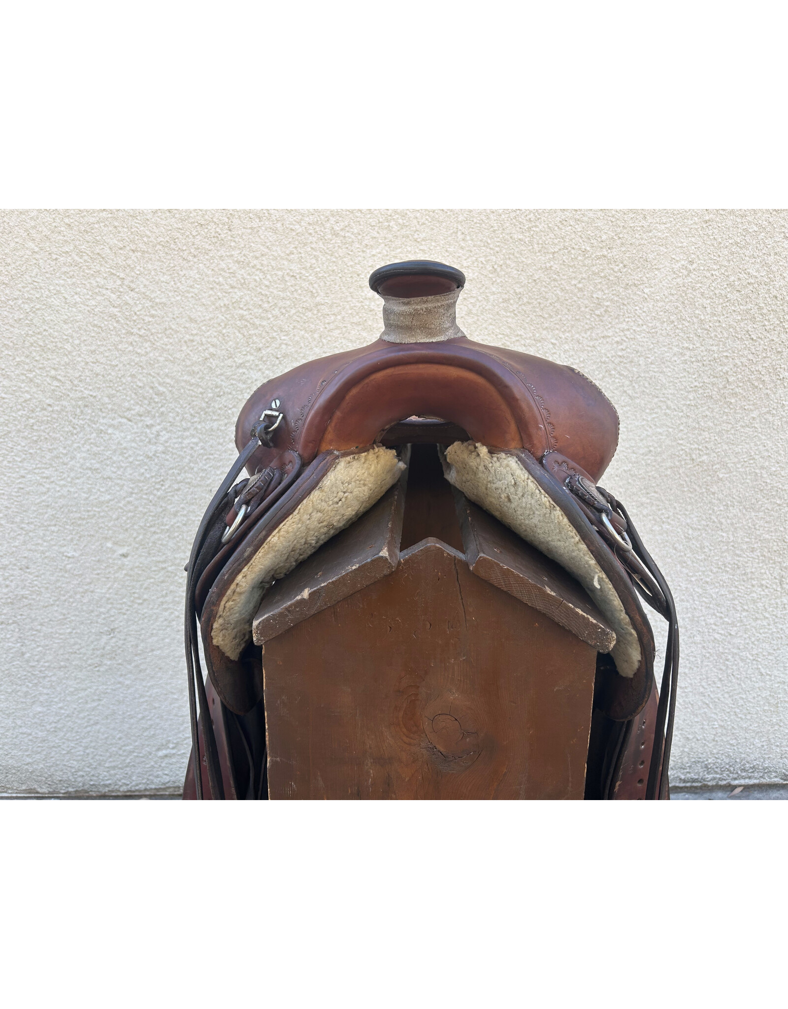 Roper Gary McClintock Saddle 15.5" wide tree
