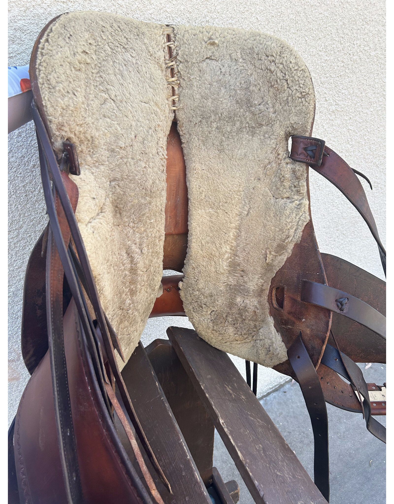Roper Gary McClintock Saddle 15.5" wide tree