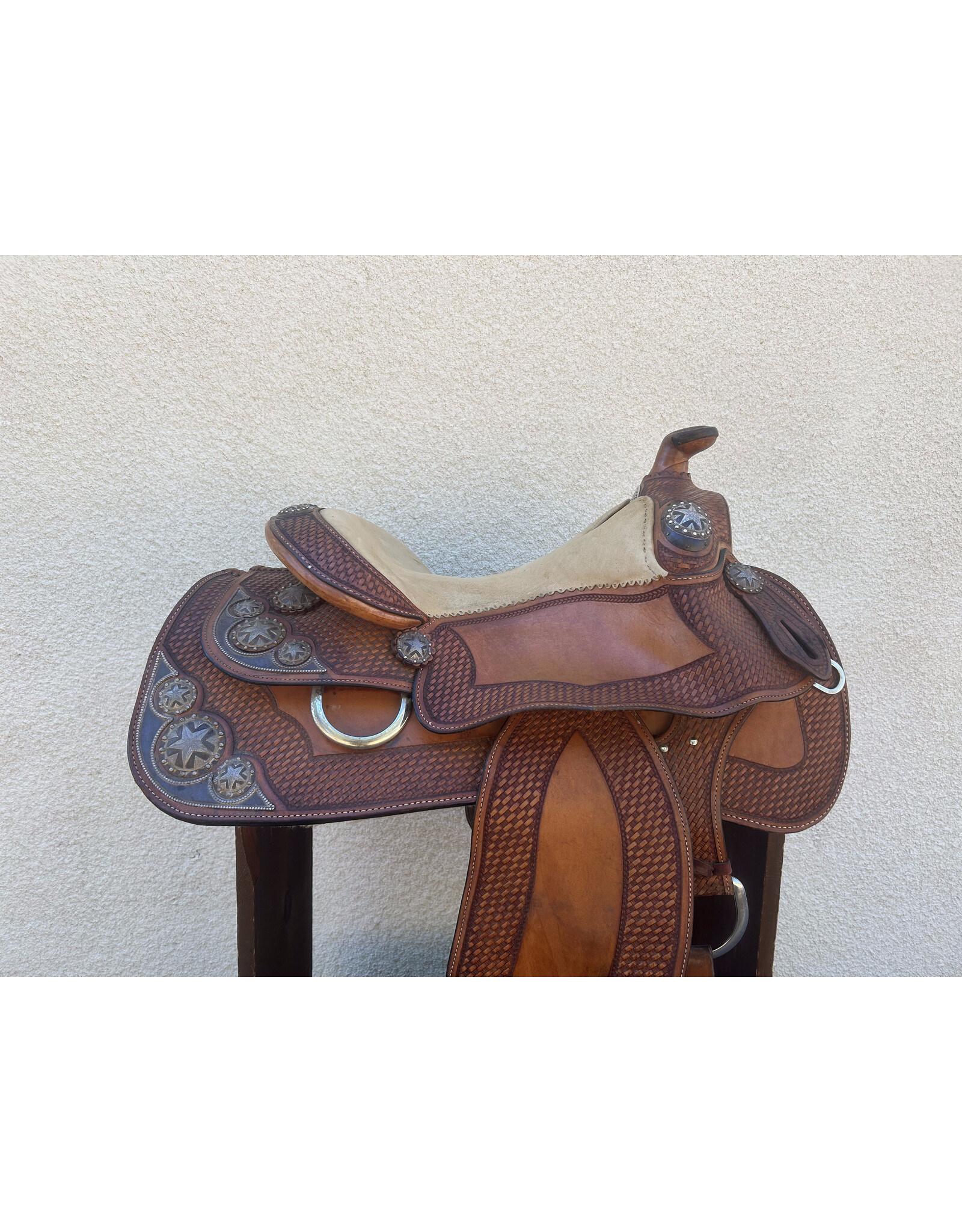 Silver Mesa Show Saddle 15" Seat 7" Gullet