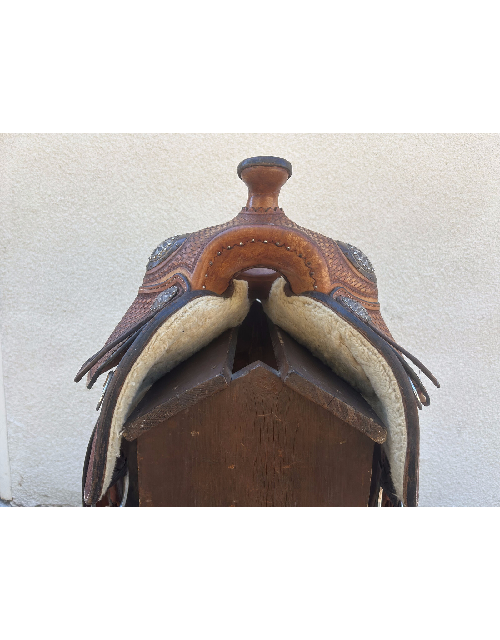 Silver Mesa Show Saddle 15" Seat 7" Gullet
