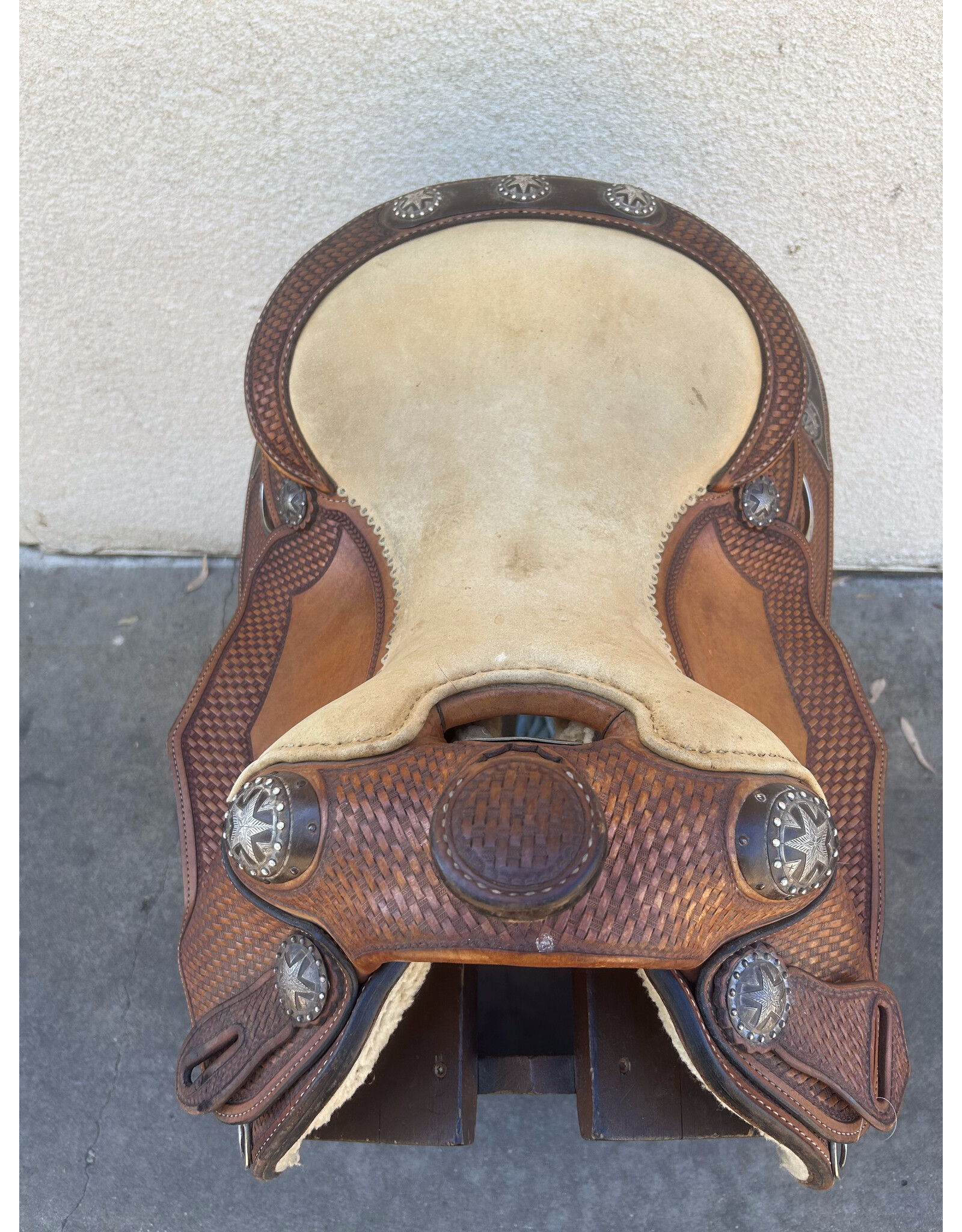 Silver Mesa Show Saddle 15" Seat 7" Gullet