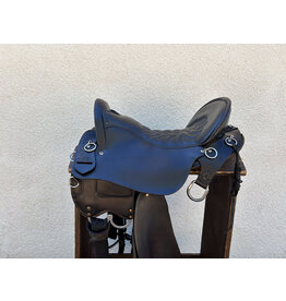 Tucker Vista Endurance Saddle 17.5" Medium Tree with Matching Breastcollar